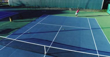 Tenis oyuncu havadan görünümü