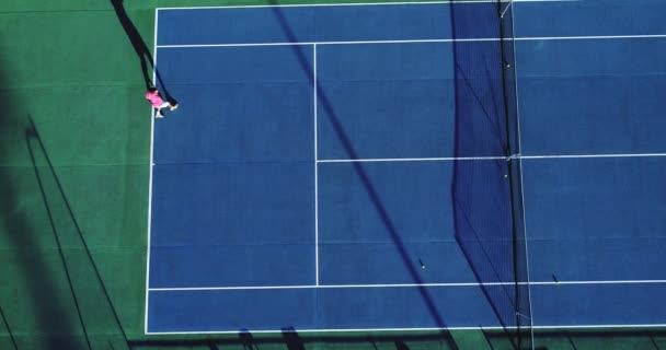 テニス プレーヤーの空中写真 — ストック動画