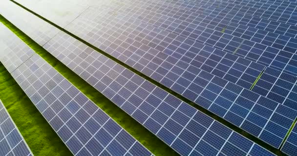 空中看到的太阳能电池板 — 图库视频影像