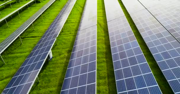 Paneles Solares Vista Aérea — Vídeo de stock