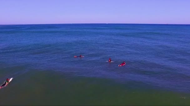 Серфинг Атлантическому Океану Франция — стоковое видео