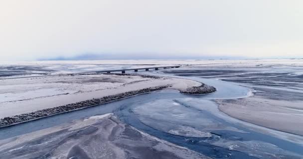 Παγωμένο Ποτάμι Τοπίο Στην Ισλανδία Εναέρια Άποψη — Αρχείο Βίντεο