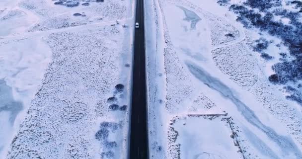 Coche Carretera Invierno Vista Aérea — Vídeos de Stock