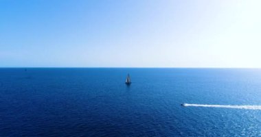 Cliff tekne ile İspanyol sahilde