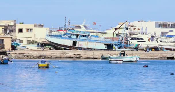 Barcos Pescadores Puerto — Vídeos de Stock