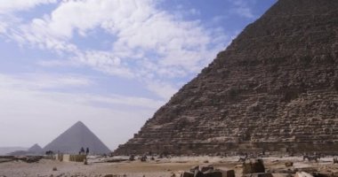 Zaman atlamalı ve yakın çekim ile Mısır piramitleri