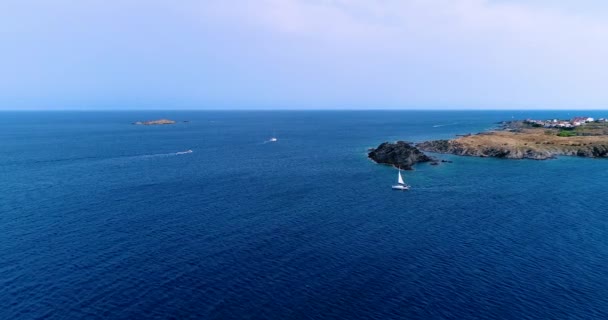 Segelbåt Havet Flygfoto — Stockvideo