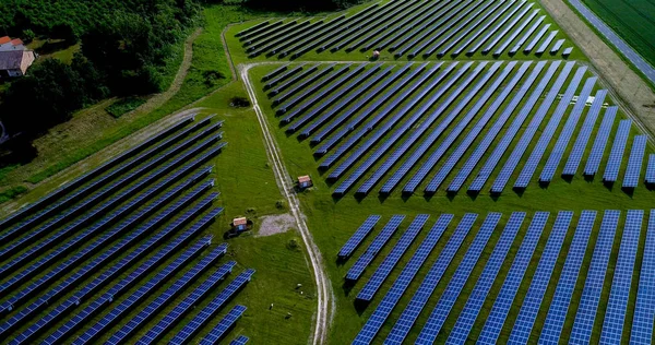 Painéis Solares Vista Aérea — Fotografia de Stock