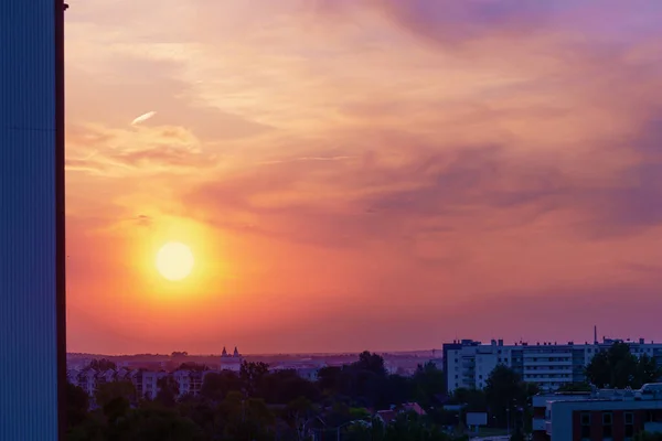 View City Sunset Bright Orange Halo Sun Landscape Concept Background — Stock Photo, Image