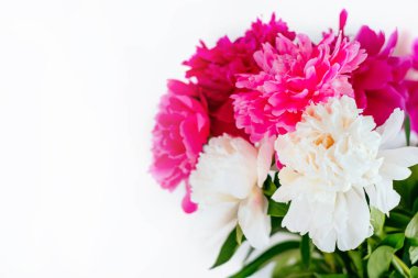 Peony çiçek buketi