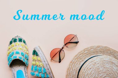 Ayakkabılarla ile yaz flatay