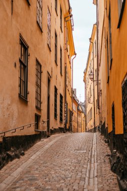 Stockholm 'ün tarihi mimarisi olan eski sokakları.
