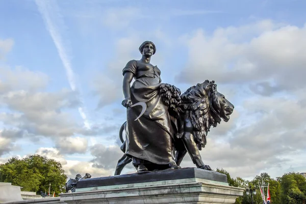 Londyn, Uk, dnia 30 października 2012 r.: Queen Victoria Memorial — Zdjęcie stockowe