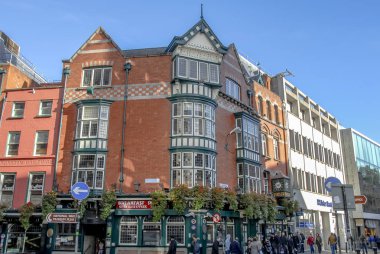 Dublin, İrlanda, 27 Ekim 2012: binalar ve sokak görünümü