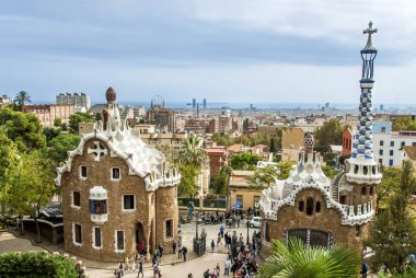 Barselona, İspanya, 28 Ekim 2011: Park Guell, kilise
