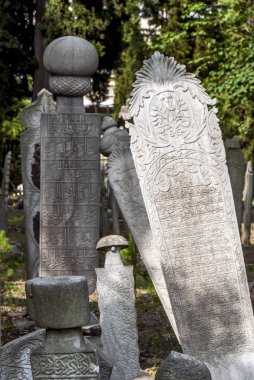 Istanbul, Türkiye, 1 Temmuz 2011: Nurbanu Gaziler Osmanlı mezar taşları