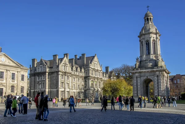 Dublin, İrlanda, 27 Ekim 2012: Trinity College Üniversitesi 