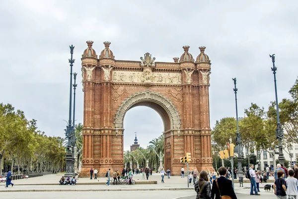 Barcellona, Spagna, 28 ottobre 2011: Arco di Trionfo — Foto Stock