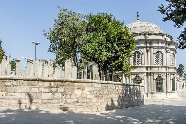 Istambul, Turquia, 1 de setembro de 2007: Mesquita Eyup Sultan — Fotografia de Stock