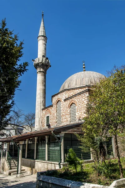 Estambul, Turquía, 31 de marzo de 2006: Mezquita de Cinili — Foto de Stock