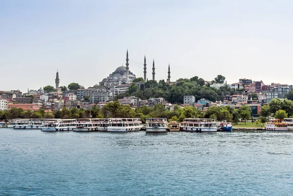 Istanbul, Turchia, 12 giugno 2007: la Moschea Suleymaniye è una moschea ottomana — Foto Stock