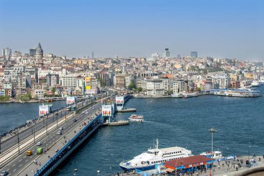 Istanbul, Türkiye, 25 Nisan 2006: Eminon Galata Köprüsü