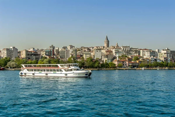 Istanbul, Turkey, 12 June 2007: The Galata Tower and ship in the — Stock Photo, Image