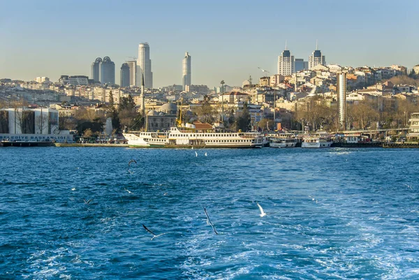 Istanbul, Turchia, 03 gennaio 2012: Il quartiere Besiktas di Ista — Foto Stock