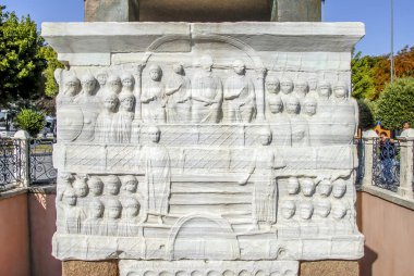 Theodosius Dikilitaşı Antik Mısır Dikilitaş FA mi