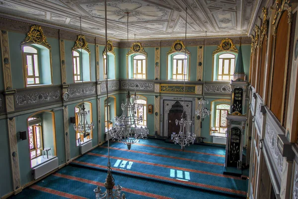 Азіз Махмуд мечеть Hudayi є Османської мечеті в Ускудар ді — стокове фото