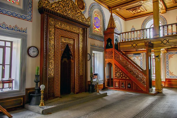 Mesquita Serbostani Mustafa Aga ou Mesquita Central de Beykoz, histórica — Fotografia de Stock