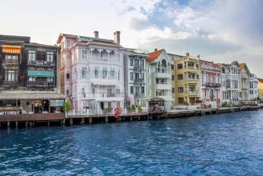 Istanbul, Türkiye, 2 Eylül 2007: Yeniköy içinde kıyıları Sarıyer