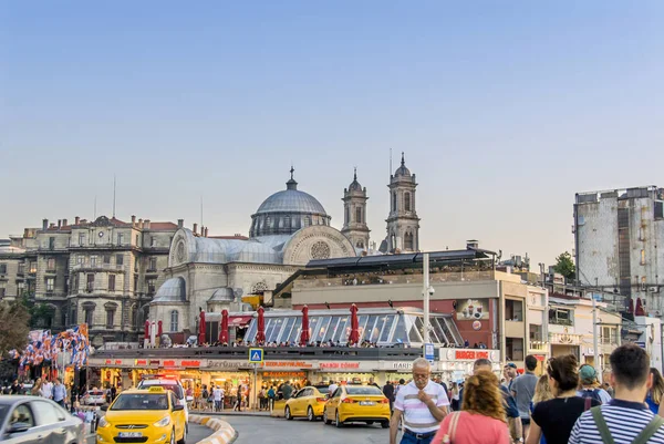 Istambul, Turquia, 8 de junho de 2018: Taksim Square, Beyoglu district o — Fotografia de Stock