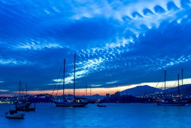 Bodrum, Türkiye, 24 Mayıs 2010: mavi akşam Yelkenliler