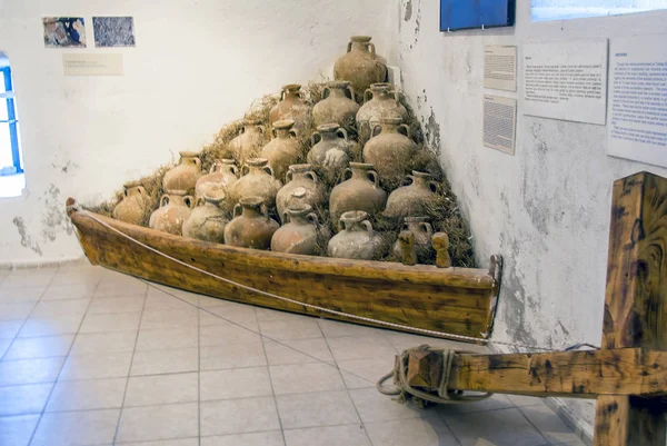 Bodrum, Turkey, 20 May 2010: Underwater Archeology Museum Bowls — Stock Photo, Image