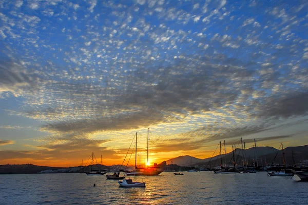 Bodrum, Turchia, 24 maggio 2010: Barche a vela al tramonto — Foto Stock