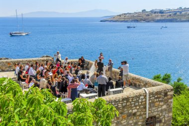 Bodrum, Türkiye, 30 Mayıs 2010: Bodrum Kalesi, düğün töreni