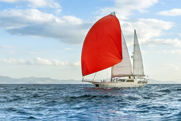 Bodrum, Türkiye, 20 Ekim 2010: Bodrum Kupası yarışları, ahşap Gulet 