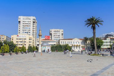 Izmir, Türkiye, 23 Mayıs 2008: Yalı Camii Konak Meydanı'nda
