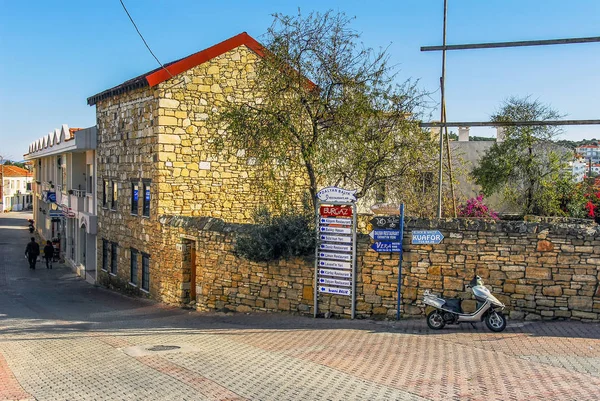 Izmir, Turquia, 10 de dezembro de 2008: Stone House at Cesme — Fotografia de Stock