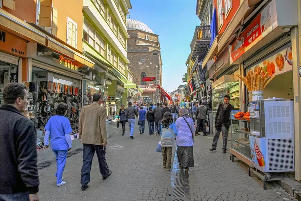 Izmir, Turkey, 27 March 2010: Market Place, Anafartalar Street a — Stock Photo, Image