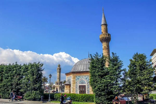 Izmir, Turquia, 29 de março de 2010: Mesquita Yali em Konak — Fotografia de Stock