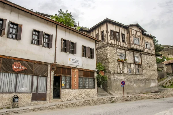 Karabuk, Turkey, 23 May 2013: Historic Mansions, City View of Sa — Stock Photo, Image