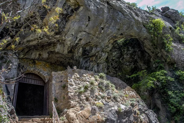 Karabuk, truthahn, 22. mai 2013: mencilis-höhle bei safranbolu — Stockfoto