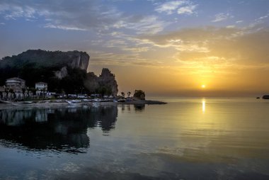 Bartın, Türkiye, 22 Mayıs 2013: Amasra, gün batımı