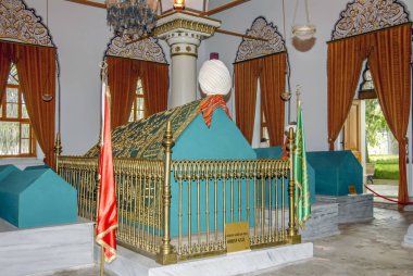 Bursa, Türkiye, 29 Nisan 2012: Orhangazi Türbesi 