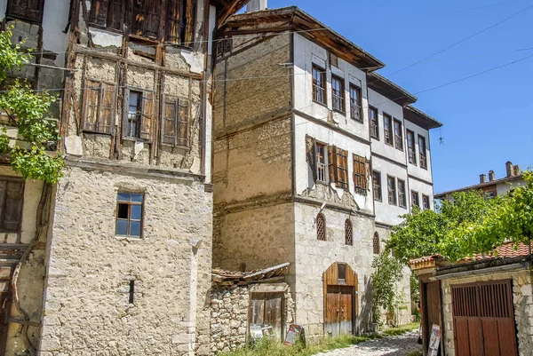 Karabuk, Turkije, 22 mei 2013: historische herenhuizen, Yoruk dorp o — Stockfoto