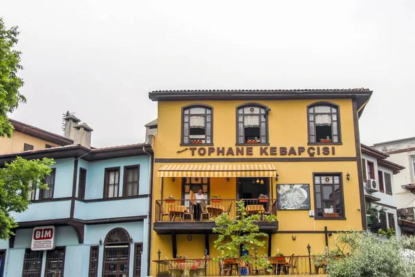 Bursa, Turkije, 29 April 2012: Saltanat Kapi, historische herenhuizen — Stockfoto