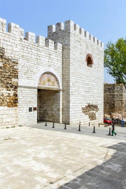 Bursa, Türkiye, 29 Nisan 2012: Yer kapı