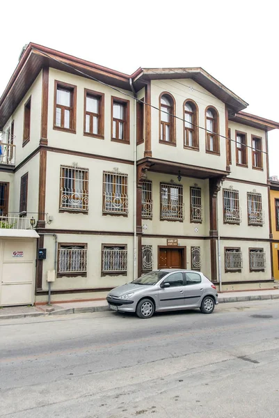 Bursa, Turkije, 29 April 2012: historisch herenhuis in Camyuva Street — Stockfoto